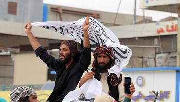 Medo toma conta um ano após vitória do Taleban no Afeganistão