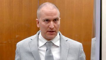 FILE - In this image taken from video, former Minneapolis police Officer Derek Chauvin addresses the court at the Hennepin County Courthouse, June 25, 2021, in Minneapolis. Chauvin, the former Minneapolis police officer convicted of murdering George Floyd, was stabbed by another inmate and seriously injured Friday, Nov. 24, 2023, at a federal prison in Arizona, a person familiar with the matter told The Associated Press. (Court TV via AP, Pool, File). Foto: Court TV via AP