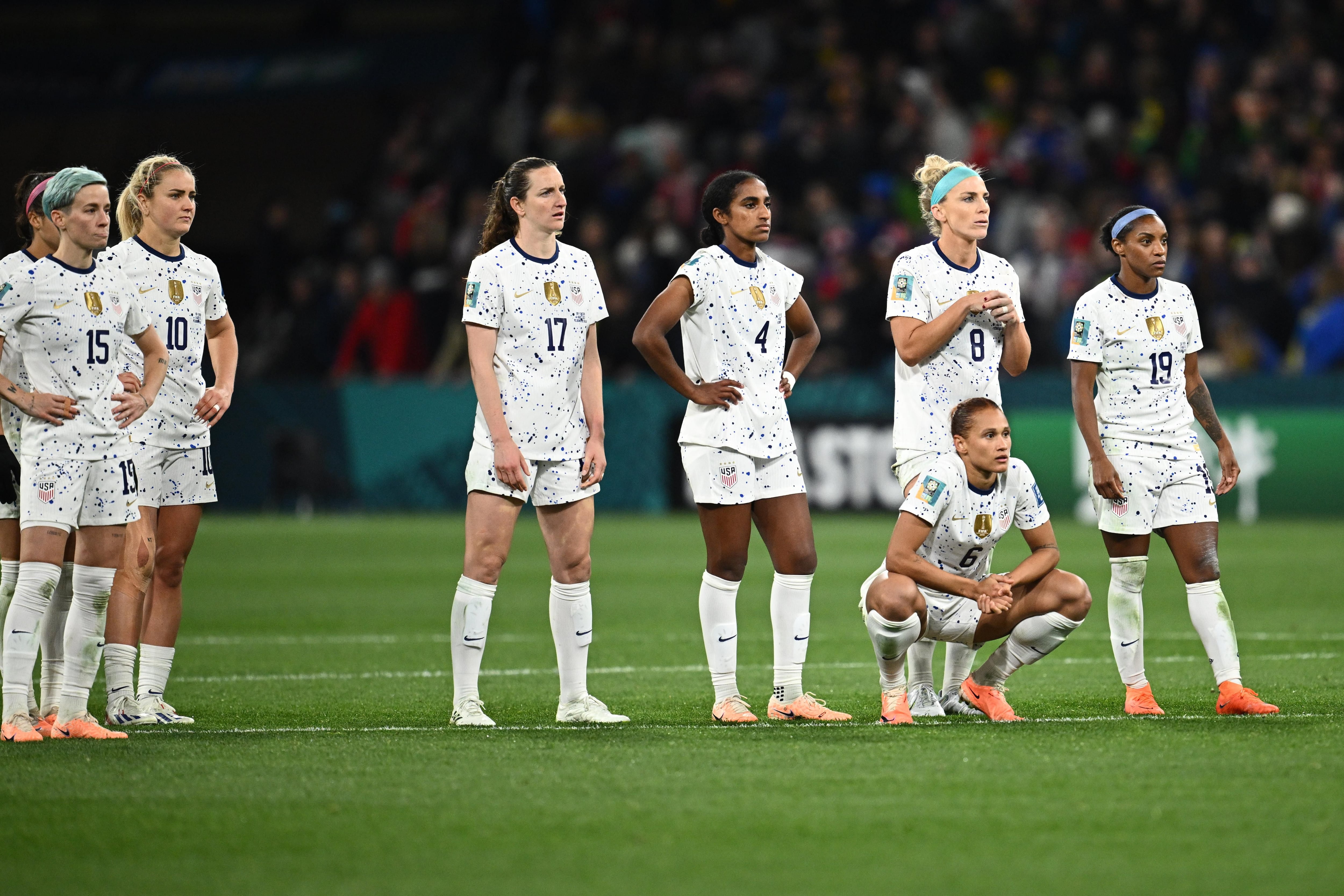 Em jogo de seis gols, Brasil e Holanda empatam no futebol feminino