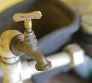 Leitor reclama de falta de água na região de Moema. Problema já foi solucionado.