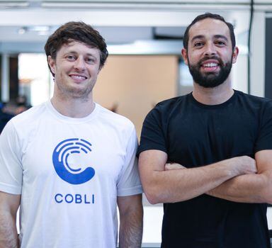 Parker Treacy e Rodrigo Mourad, fundadores da startup Cobli