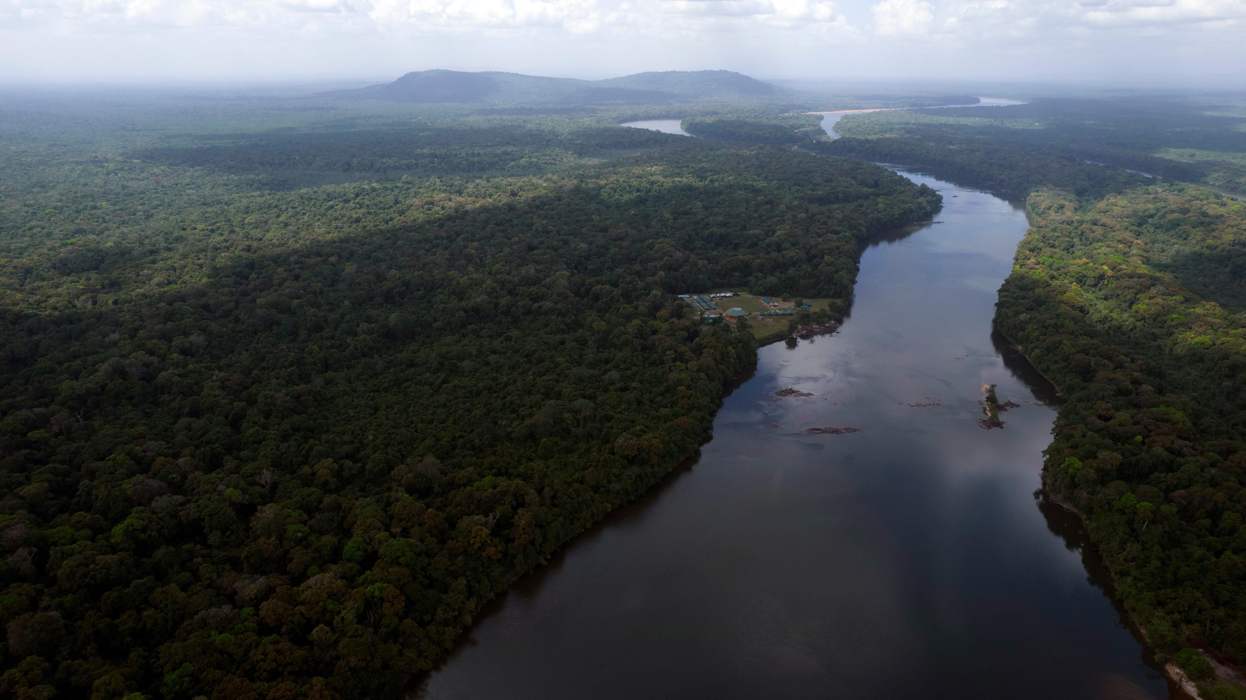 TENSÃO ENTRE VENEZUELA E GUIANA 🇻🇪🇬🇾 A Venezuela, do ditador