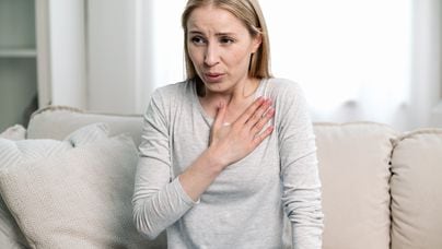 Entre mulheres, falta de ar costuma ser um sintoma importante antes de um problema no coração Foto: brizmaker/Adobe Stock
