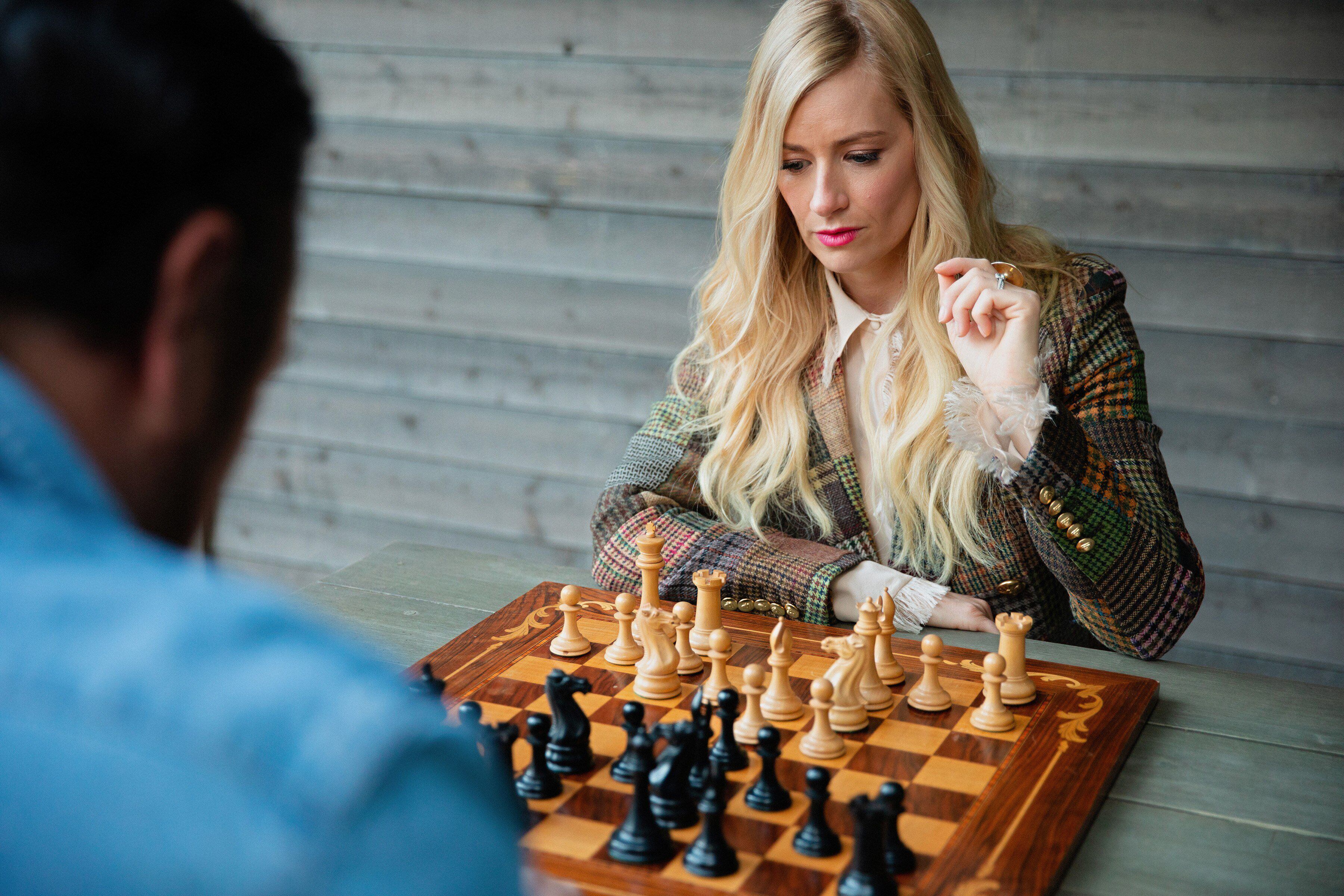 Viu O Gambito da Rainha e quer jogar xadrez? O que você precisa saber