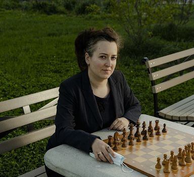 O Gambito da Rainha faz interesse por xadrez crescer até 300% na web