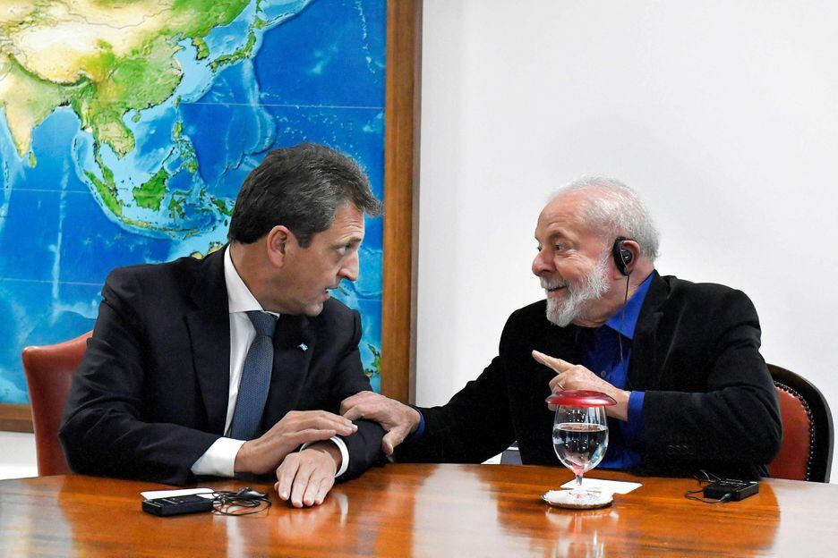 Encontro do presidente Lula com Sergio Massa, ministro da Argentina e candidato a presidente