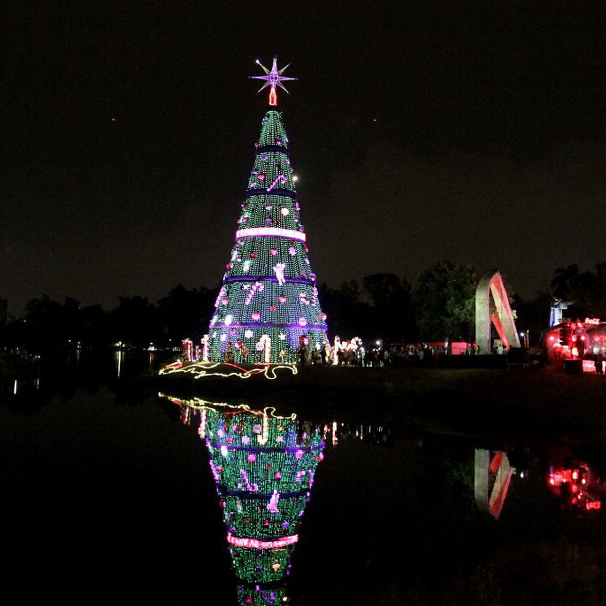 Árvore de Natal de São Paulo deixa Ibirapuera e será montada no Parque Villa -Lobos - Estadão