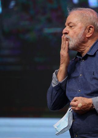 Lula diz que não consegue cuidar dos pobres se só 'ficar olhando para  orçamento e questão fiscal' - Estadão