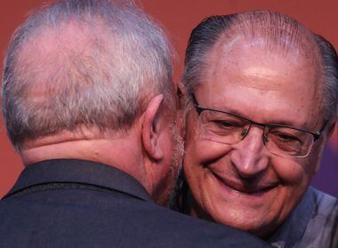O ex-governador Geraldo Alckmin e o ex-presidente Lula.