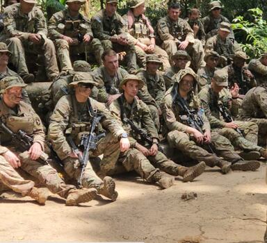 Militares americanos recebem de colegas brasileiros instrução de combate na selva em Belém antes de seguirem para o Amapá para a Operação CORE 23. CRÉDITO. Comando Militar do Norte