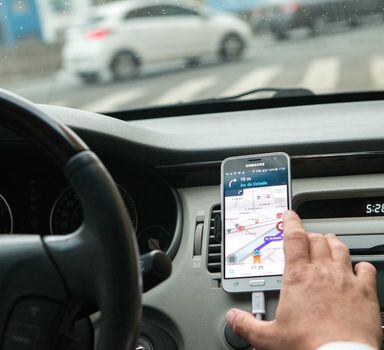 Crescimento dos casos envolvendo Uber é bem maior do que o dos roubos no Estado; taxistas também reclamam