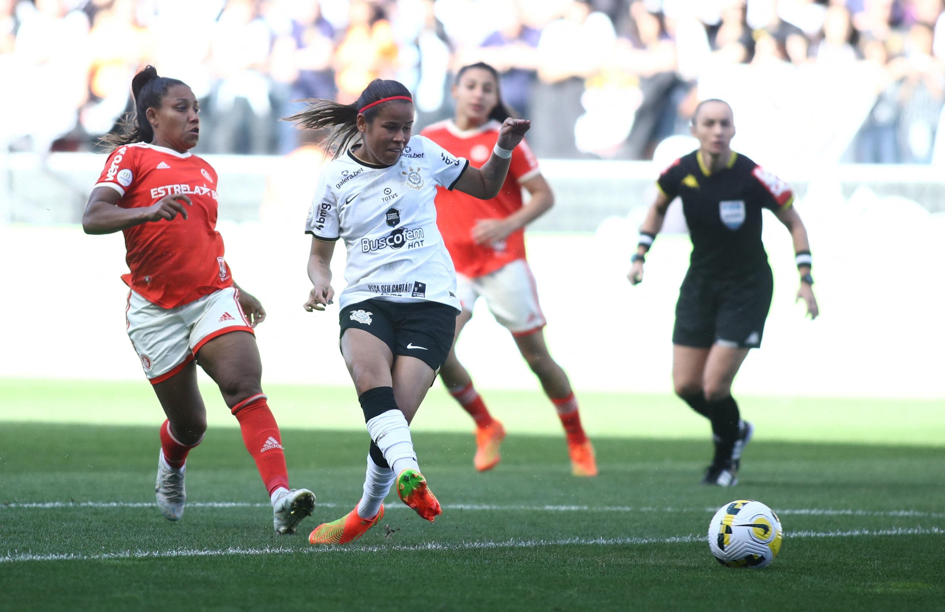 Fut. Feminino: Corinthians goleia o Inter por 4 a 1 e é Tetracampeão  Brasileiro