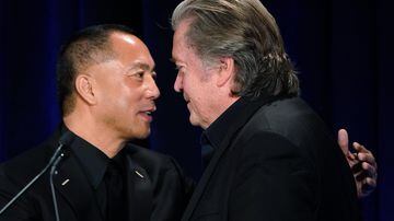 Guo Wengui (also known as Miles Kwok) holds a news conference with Steve Bannon in New York, New York, U.S., November 20, 2018. REUTERS/Carlo Allegri. Foto: Carlo Allegri/Reuters - 20/11/2018