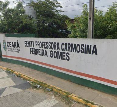Escola Estadual Professora Carmosina Ferreira Gomes, em Sobral.