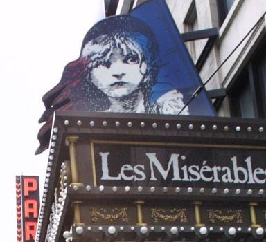 Musical 'Les Misérables' é apresentado em Cingapura