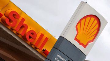 FILE PHOTO: The Royal Dutch Shell logo is seen at a Shell petrol station in London, January 31, 2008. REUTERS/Toby Melville//File Photo. Foto: Toby Melville/Reuters
