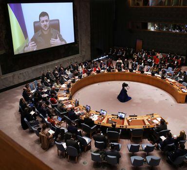 NEW YORK, NEW YORK - APRIL 05: Ukrainian President Volodymyr Zelensky addresses the United Nations (UN) Security Council via video link on April 05, 2022 in New York City. The Security Council session was called to consider Ukrainian allegations of mass murder of civilians in the town of Bucha by Russian soldiers. Hundreds of bodies, some bound and shot at close range, were discovered in the town northwest of Kyiv after Russian soldiers left.   Spencer Platt/Getty Images/AFP
== FOR NEWSPAPERS, INTERNET, TELCOS & TELEVISION USE ONLY ==