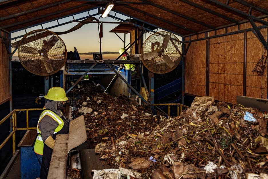 Nos Estados Unidos, o maior volume de material enviado para aterros e incineradores vem do desperdício de alimentos