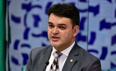 O relator da minirreforma eleitoral, Rubens Pereira Júnior, chefiou o trabalho do grupo de trabalho ao lado de Dani Cunha, filha do ex-presidente da Câmara, Eduardo Cunha.