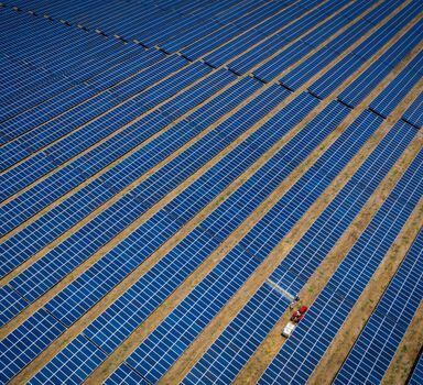 A geração de energia por meio de painéis fotovoltaicosdeixou para trás todas as demais fontese assumiu a ponta no leilão do governo