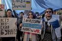 Russos protestam contra guerra em Tbilisi, na Geórgia; cada vez mais isolados pelas decisões de Putin