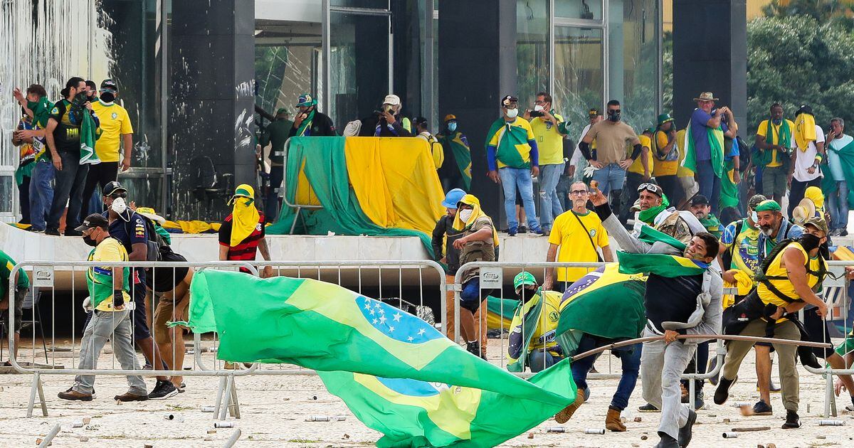 ChatGPT não dá veredicto sobre o uso da palavra golpe na política brasileira - Estadão