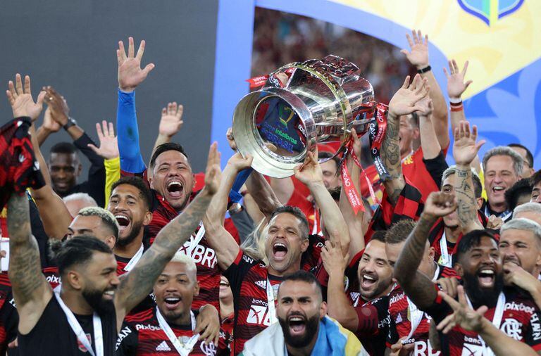 O Flamengo superou o Corinthians nos pênaltis para conquistar a quarta Copa do Brasil de sua história.