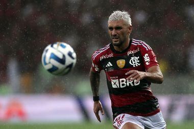 De Arrascaeta é desfalque no Flamengo até o fim de maio por uma pubalgia