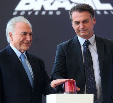 Michel Temer e o presidente Jair Bolsonaro, em evento em 2018, no Rio de Janeiro