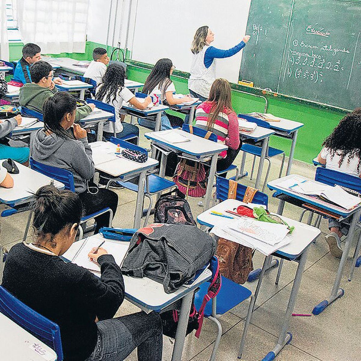 Novo ensino médio: proposta do MEC pode deixar inglês de fora das escolas -  Estadão