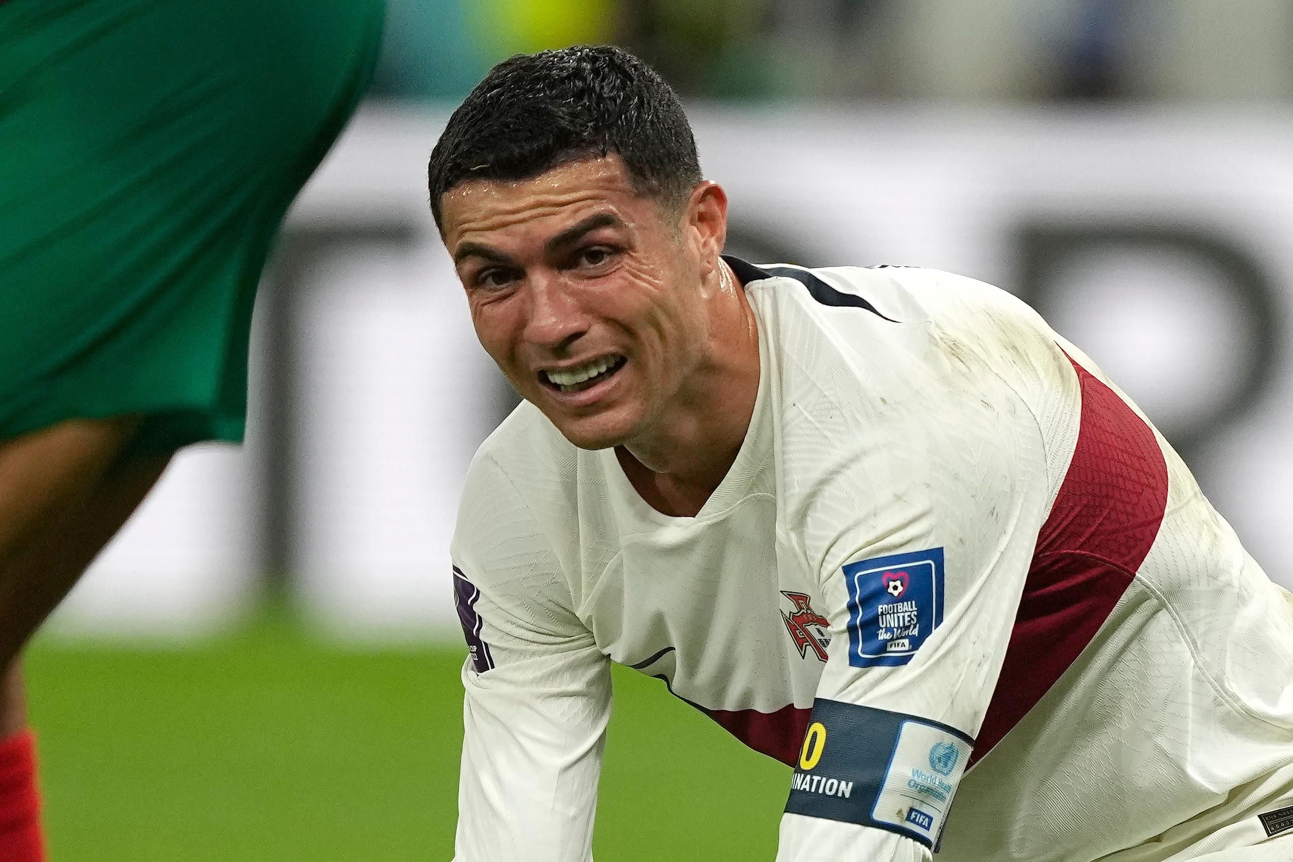 Cristiano Ronaldo entra no segundo tempo contra Marrocos e bate