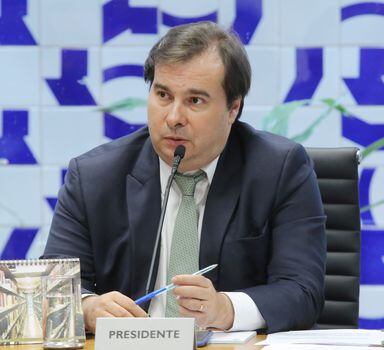 Rodrigo Maia em reunião de líderes daCâmara em Brasilia.