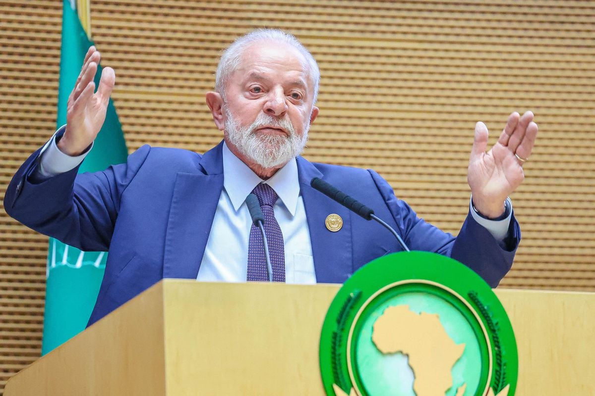 O presidente Lula está em viagem à África
