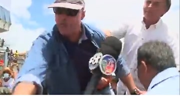 Membro da equipe de segurança do presidente Jair Bolsonaro ameaça jornalistas em Itamaraju, sul da Bahia; Abraji manifestou repúdio a agressão sofrida pelos repórteres na cidade. Foto: Reprodução