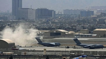 Ataque ao Aeroporto de Cabul pelo Taleban traz novas incertezas sobre a segurança global. Foto: John Kirby/Reuters