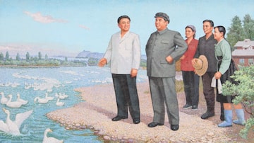Mosaico na maior fazenda de patos da Coreia do Norte retrata Kim Jong-il (E) e Kim Il-sung ao lado de camponeses. Foto: Claudia Trevisan/Estadão