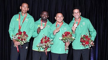 Sandro Viana, José Carlos Moreira, Vicente Lenílson e Bruno Lins receberam o bronze de Pequim. Foto: Christophe Moratal/COI