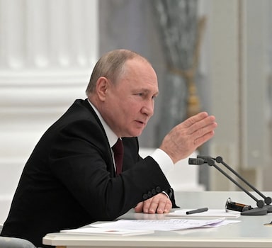 O presidente russo, Vladimir Putin, preside uma reunião com membros do Conselho de Segurança em Moscou, Rússia, em 21 de fevereiro de 2022