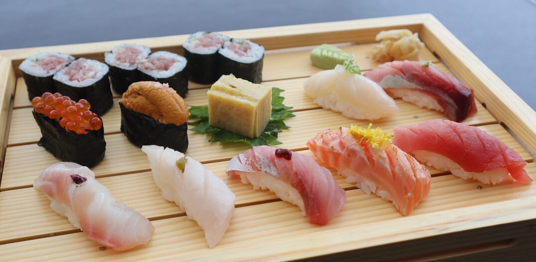 Sushis e sashimis variados do restaurante By Koji. Foto: By Koji