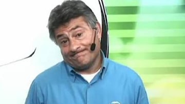 Cléber Machado repercutiu nas redes por cantar durante transmissão. Foto: reprodução/ TV Globo