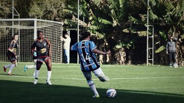 Jéssica Silveira durante partida antes de sofrer a lesão no joelho direito. Foto: Arquivo Pessoal