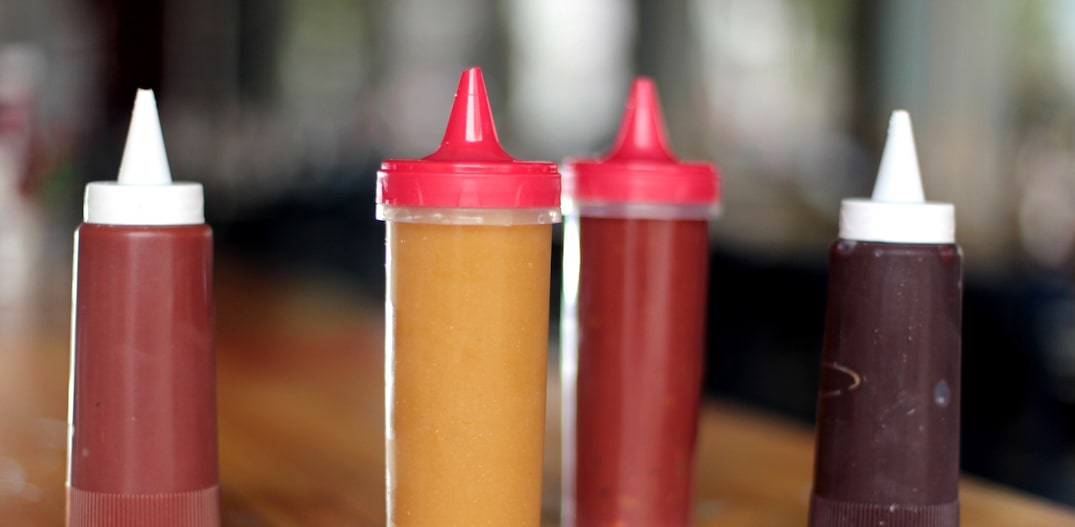 Os americanos popularizaram o ketchup de tomate, mas esse molho condimentando pode ter outras bases. Foto: Filipe Araújo/Estadão