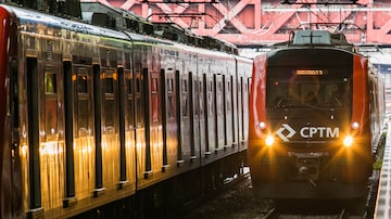Vista de trem da CPTM chegando na Estação Palmeiras-Barra Funda, por onde passa a Linha 7-Rubi. Foto: Divulgação/CPTM
