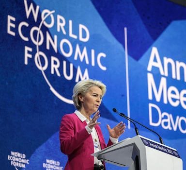 European Commission President Ursula von der Leyen addresses the assembly at the World Economic Forum (WEF) annual meeting in Davos on May 24, 2022. (Photo by Fabrice COFFRINI / AFP)