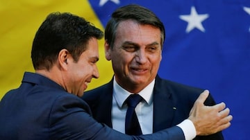 Alexandre Ramagem e o presidente Jair Bolsonaro. Foto: Adriano Machado / Reuters