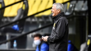 Técnico do Borussia Dortmund diz que jogo sem público foi 'muito estranho'. Foto: Martin Meissner/Reuters
