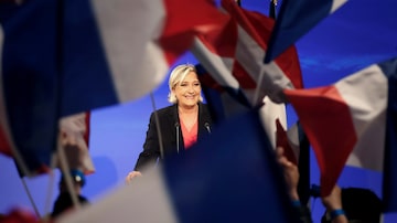 Marine Le Pen não foi eleita presidente, mas seu desempenho nas urnas reduz margem de manobra e pressiona os partidos de centro e centro-direita. Foto: REUTERS/Charles Platiau