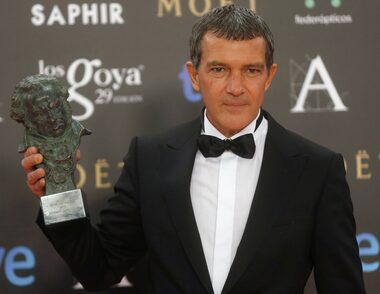 Antonio Banderas vai viver estilista Gianni Versace em filme