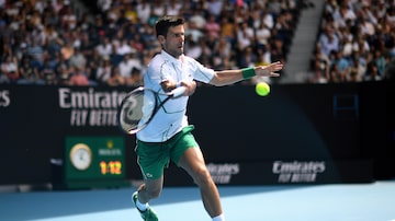 Djokovic e Federer confirmam favoritismo e avançam às quartas na Austrália. Foto: Lukas Coch/EFE
