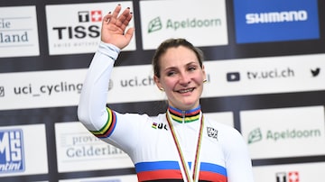 Kristina Vogel conquistou o ouro no Mundial de Ciclismo deste ano, em março; ela sofreu grave acidente em junho, durante um treino. Foto: Emmanuel Dunand/AFP